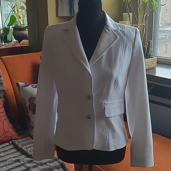 White Two Button Blazer - Picture 6 of 10
